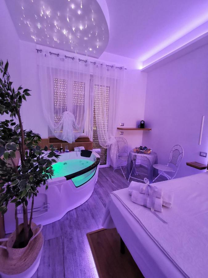 Il Mare Di Roma Deluxe Hotel Lido di Ostia Ngoại thất bức ảnh