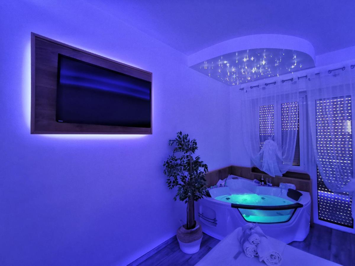 Il Mare Di Roma Deluxe Hotel Lido di Ostia Ngoại thất bức ảnh