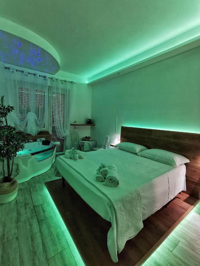Il Mare Di Roma Deluxe Hotel Lido di Ostia Ngoại thất bức ảnh