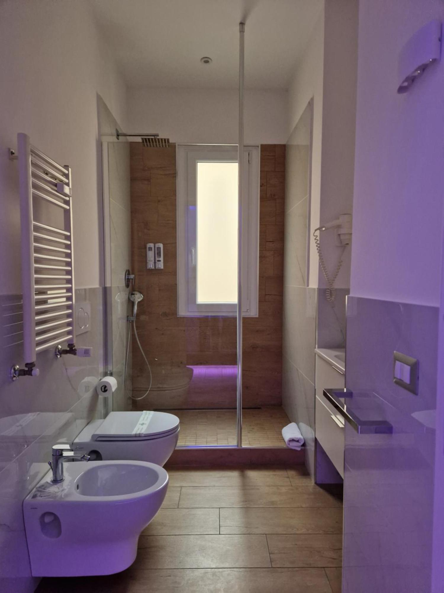 Il Mare Di Roma Deluxe Hotel Lido di Ostia Ngoại thất bức ảnh